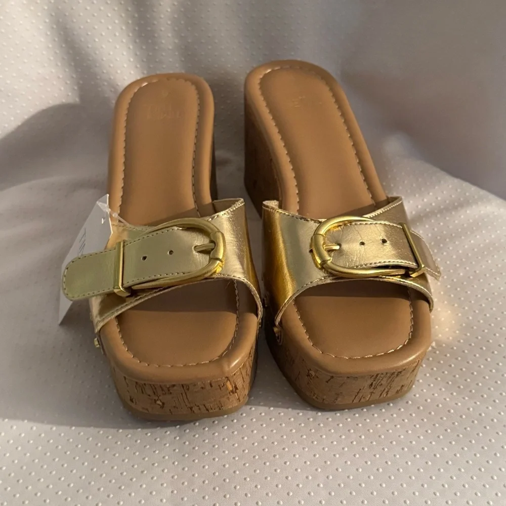 Time and Tru‎ Metallic Gold Wedge Sandals Cork Platform Women’s Size 6 New